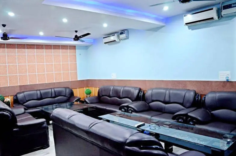 Thind Hotel
