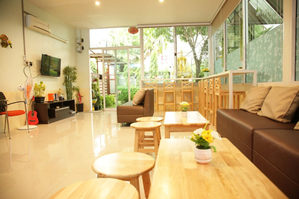 Friend's House Resort