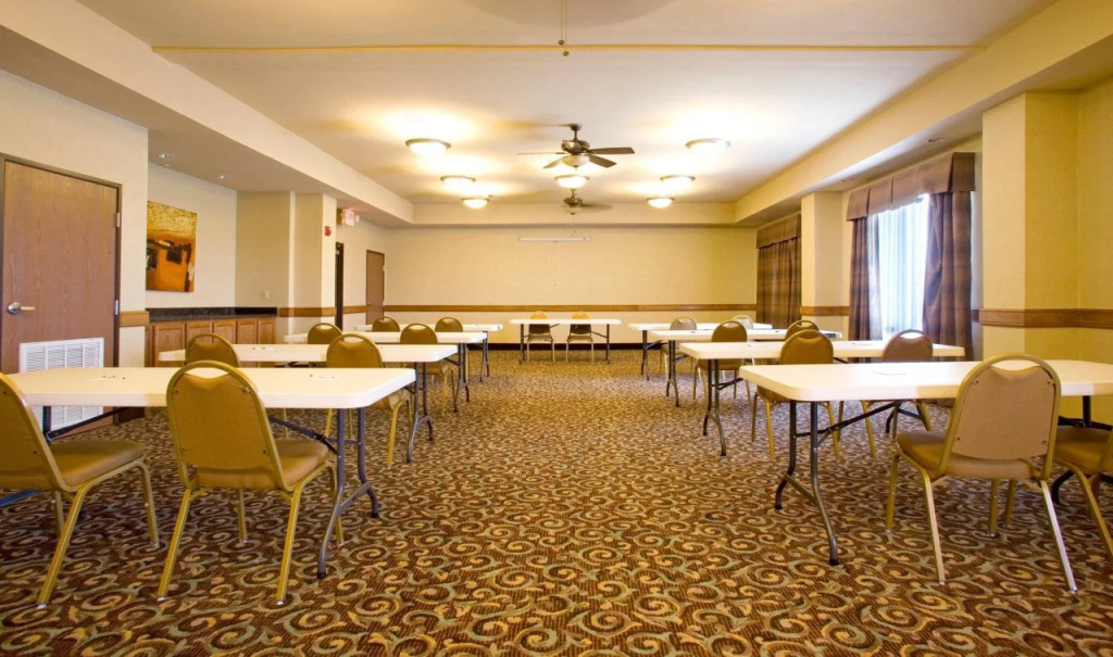 Holiday Inn Express Hotel and Suites Kingsville by IHG