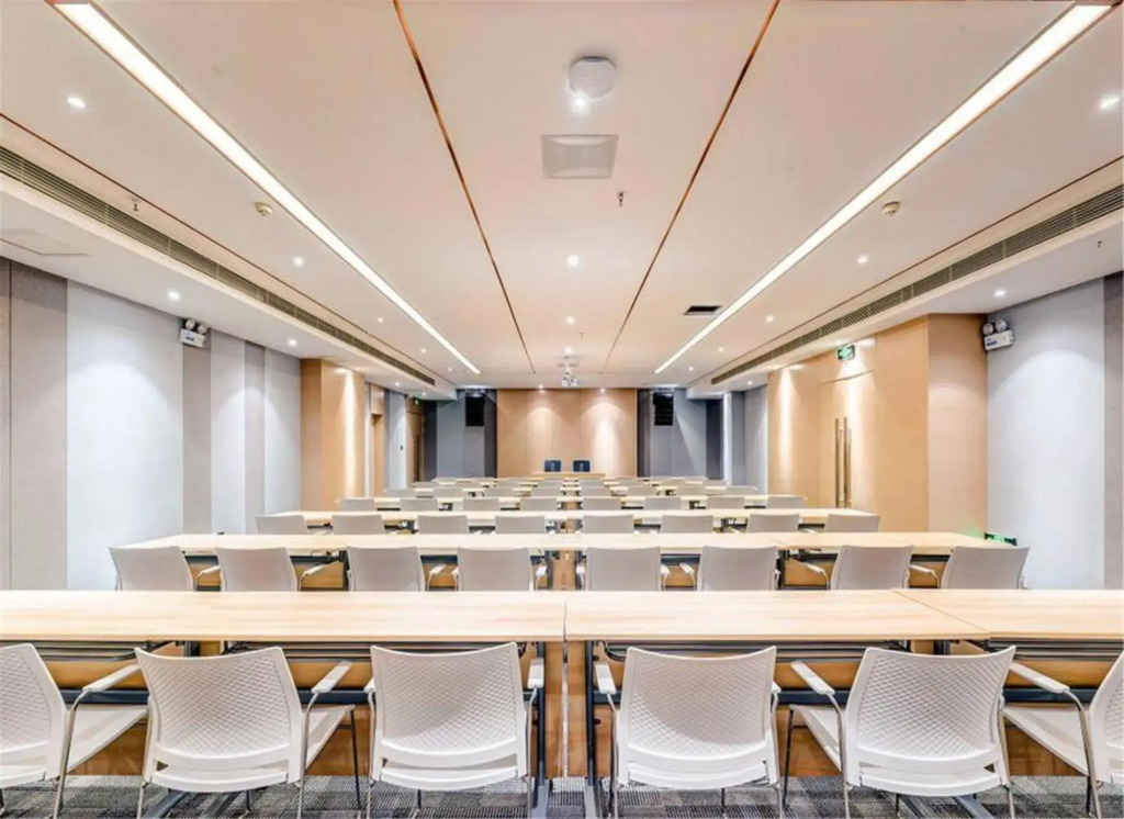 LAVANDE Hotel (Tangshan Railway Station shop)