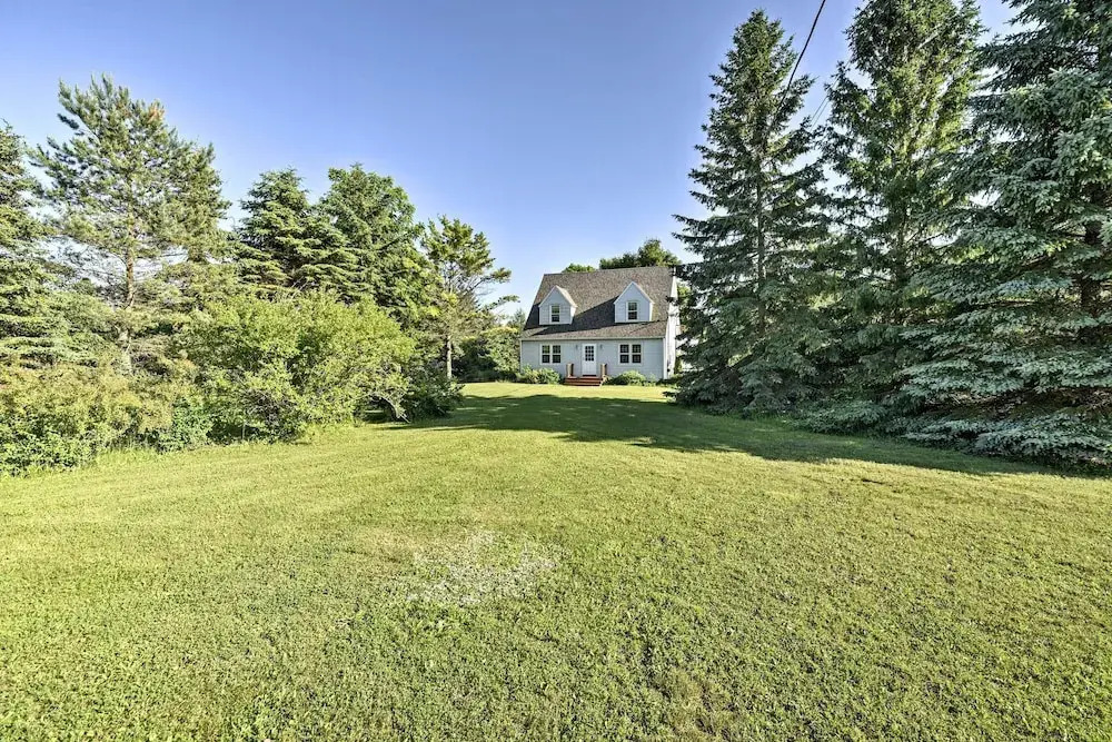 Family-Friendly Fish Creek Cape House w/ Deck