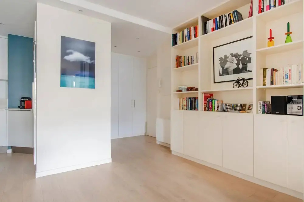 Casteja Modern Residence