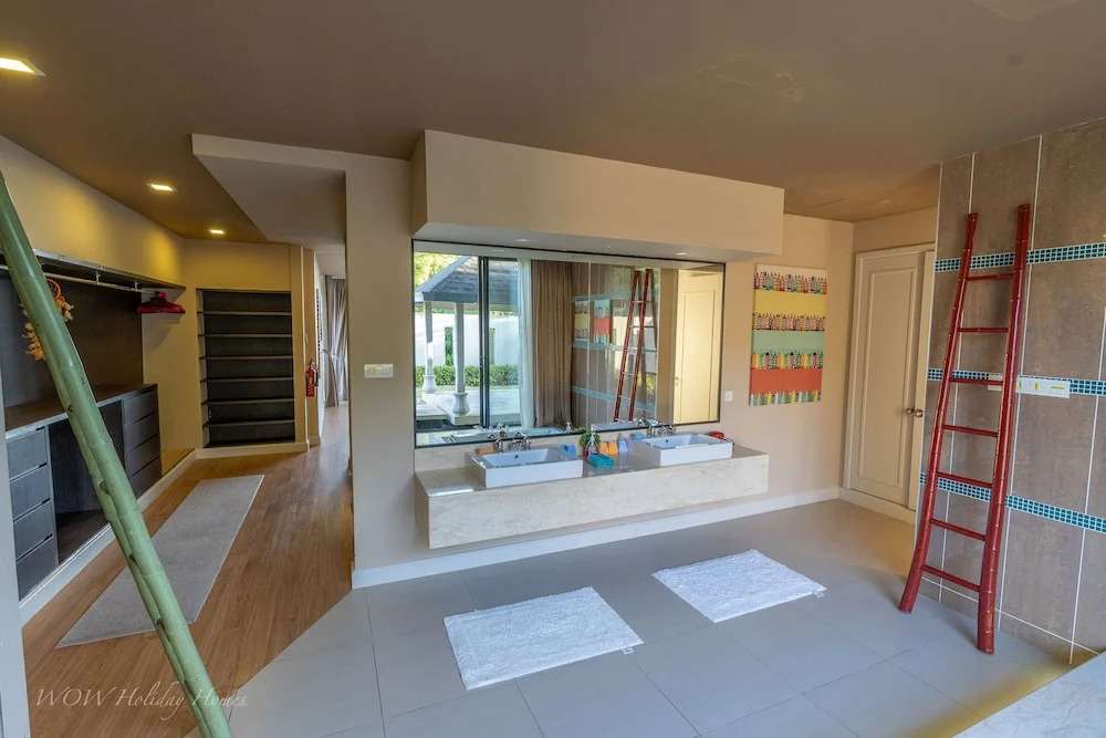 White Monkey Villa - Private Pool & Jacuzzi