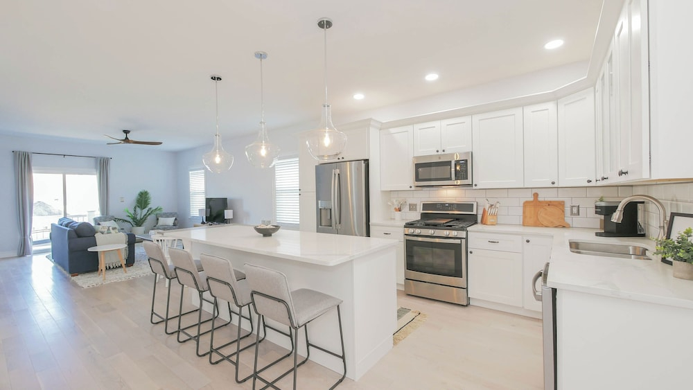 26 N Washington Ave