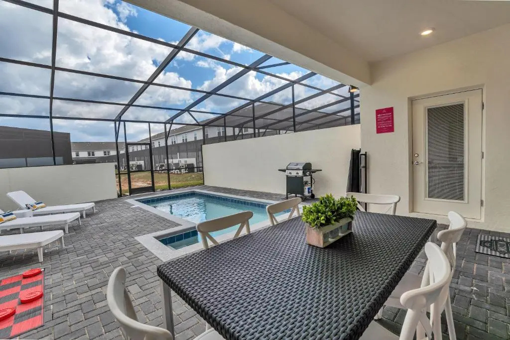 Townhome W/private Pool & Themed Rooms, Near Wdw!