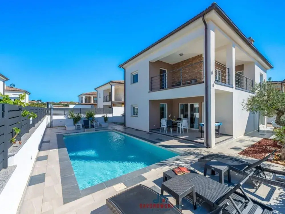 Gusto Comfortable Holiday Residence