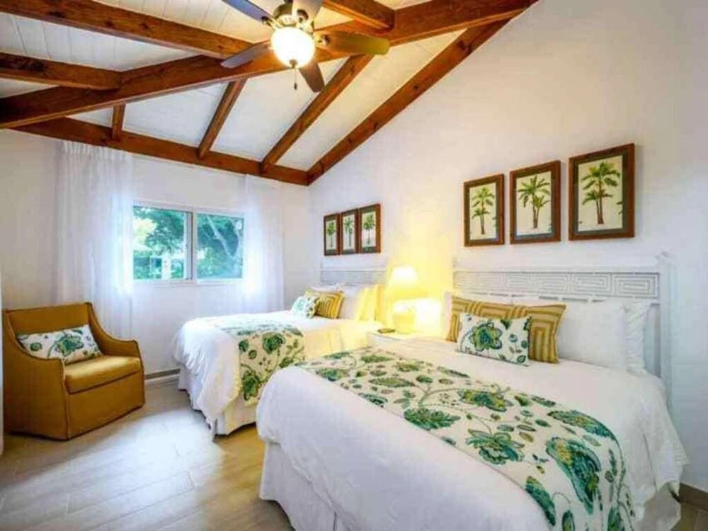 Sunny Vacation Villa 26