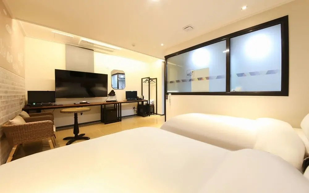 Jinju Hotel Hot