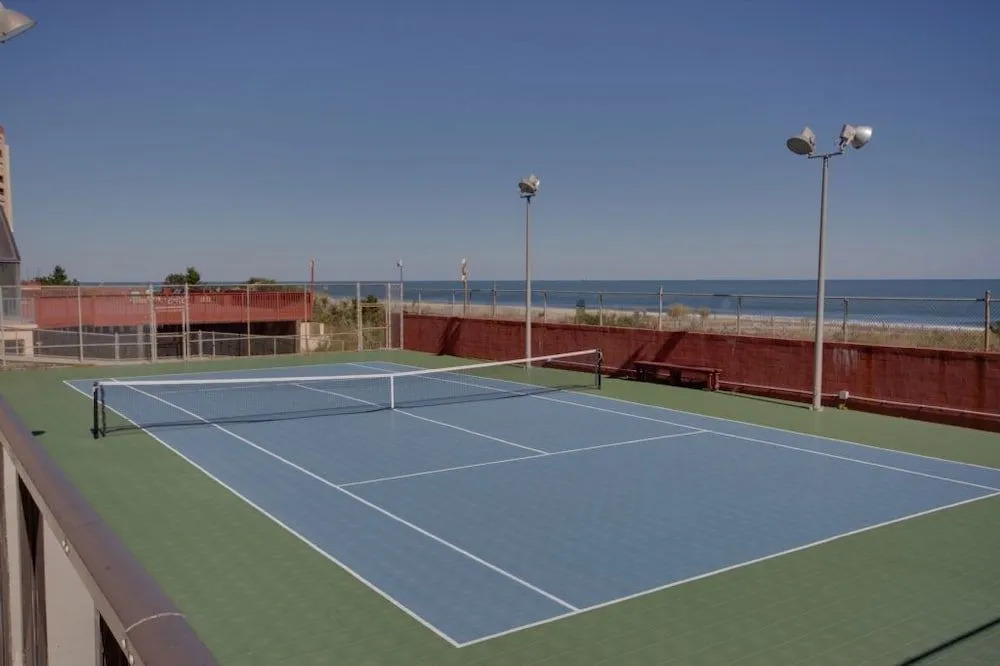 Golden Sands 504 - 2 Br Condo