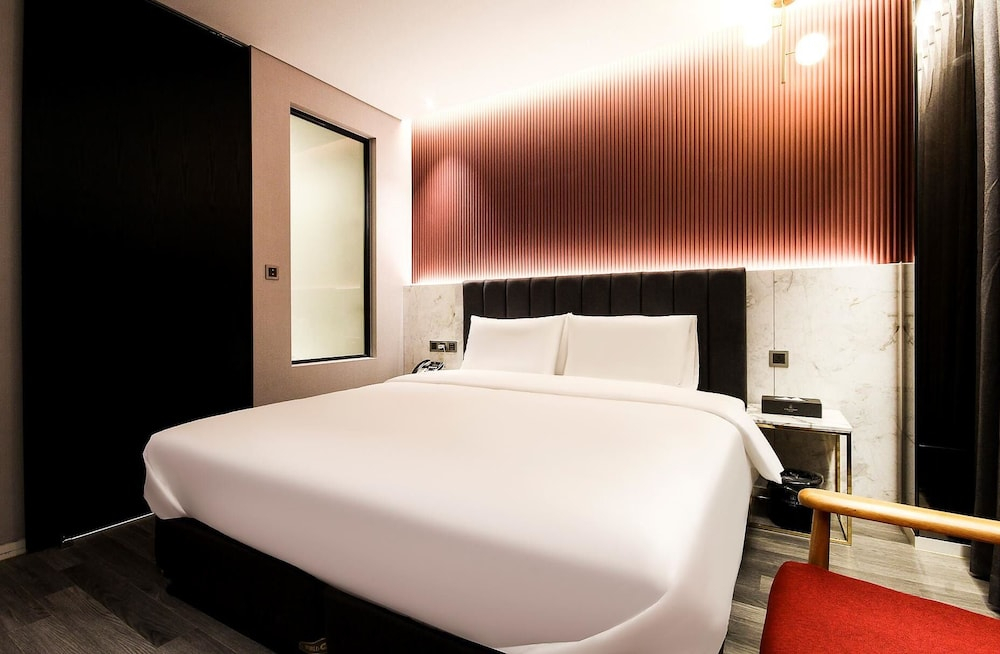 Busan Myeongji Ciel Ocean Hotel