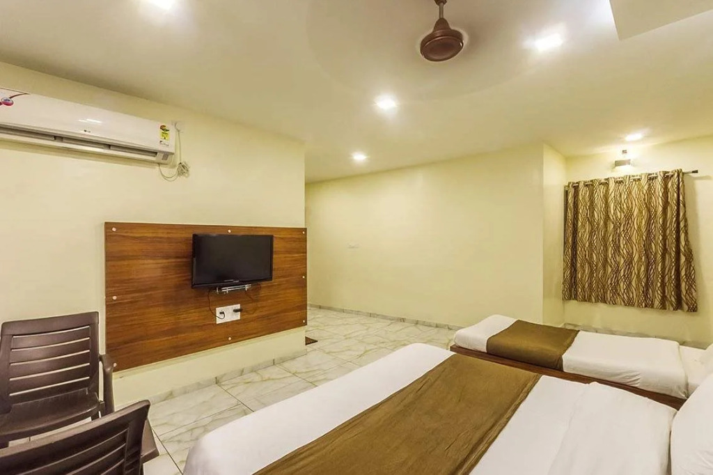 The Sky Comfort - Hotel The Heaven, Dwarka