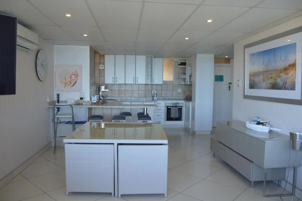 Accommodation Front - Classy 4 Sleeper with Ocean Views