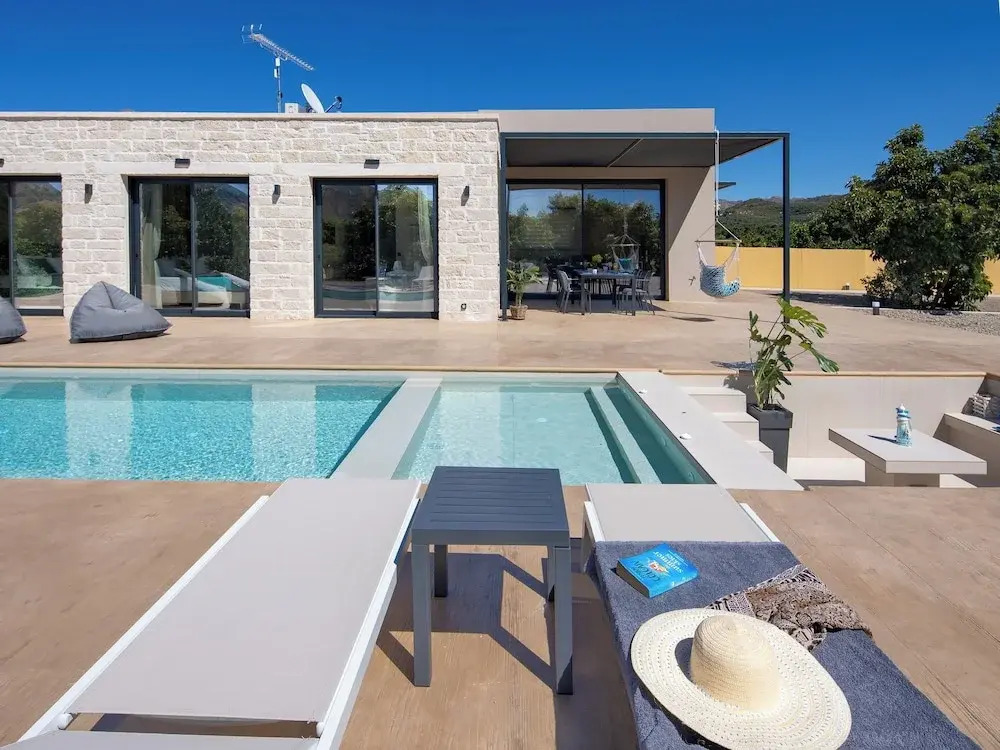 PanStel - Villa Solene with private pool
