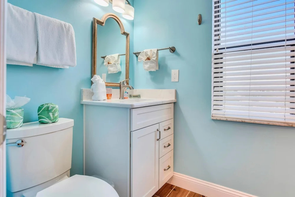 Emerald Isle 401 Fully Updated/beach Front/amazing View!