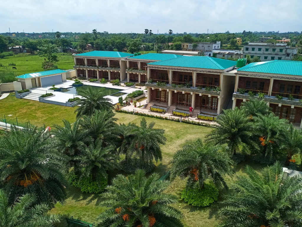 The creek boutique resort & spa