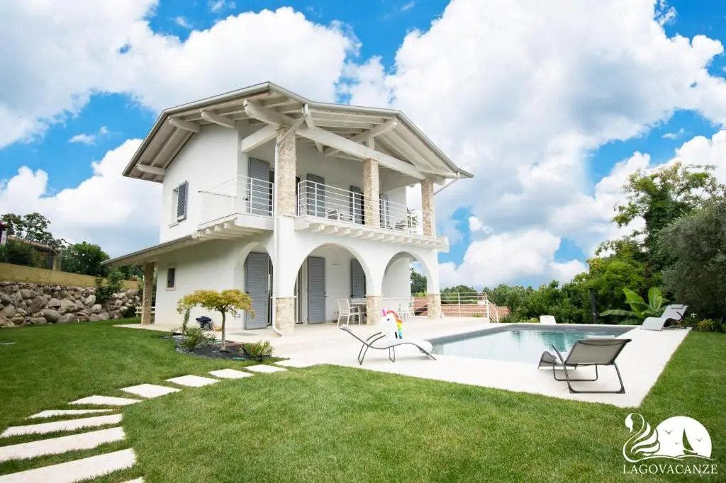 Villa Bocciolo, piscina, giardino, vasca idromassaggio