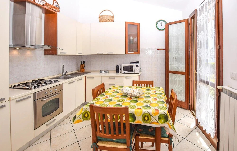 Lovely Home In San Lorenzo Al Mare