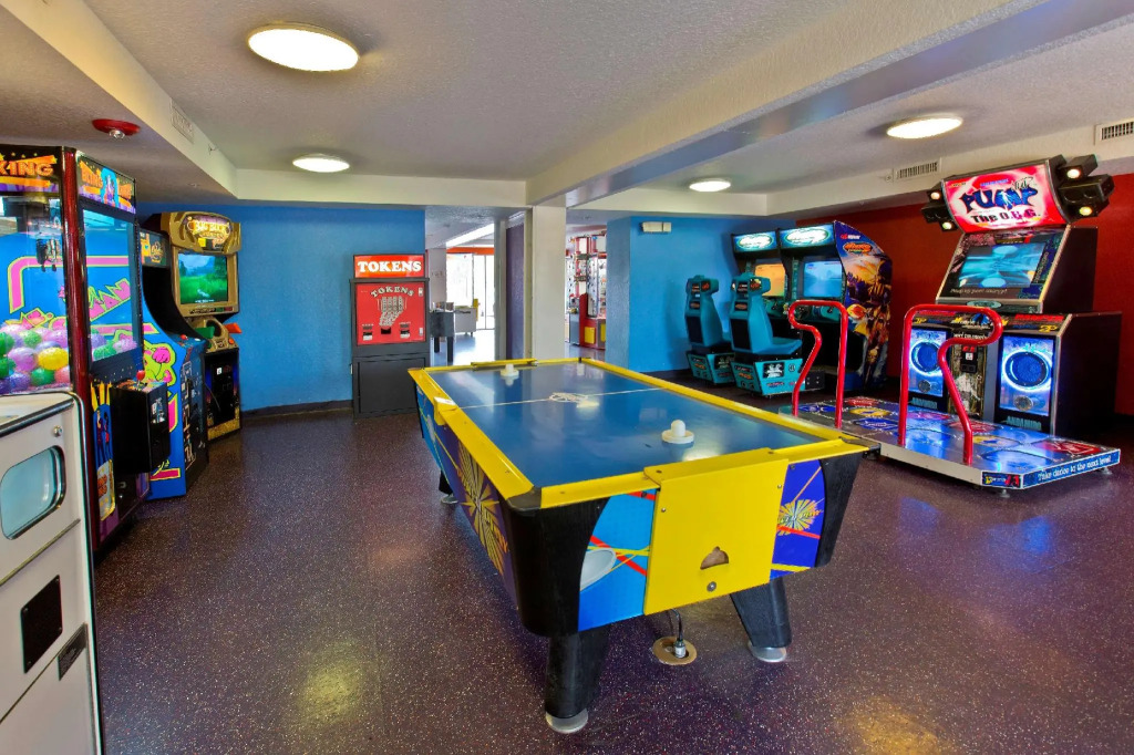 Ramada by Wyndham Flamingo Water Park
