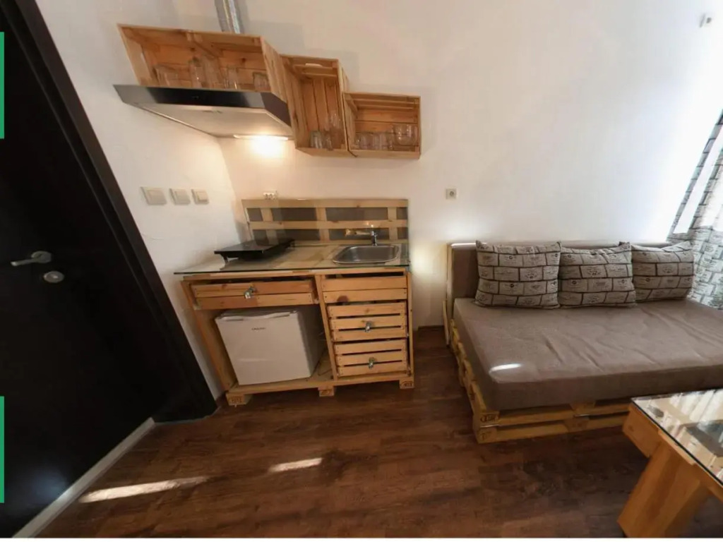 Palete Studio - new hand-made, cozy, artistic home