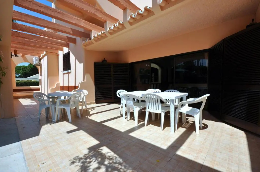 5 En-Suite Bedrooms, close to centre, free AC WiFi