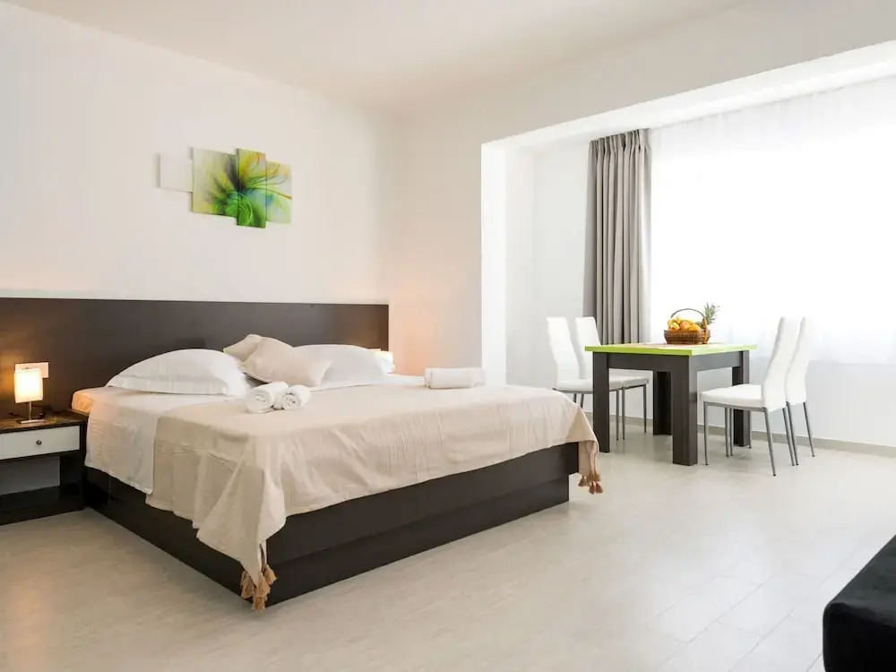 Villa Kabalero - Four-bedroom Villa With Private Pool