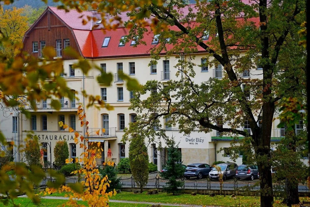 Hotel Nowy Dwór Elizy blisko Sky Bridge
