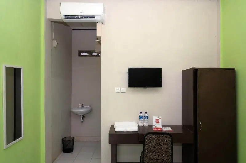Steze Kost By OYO Rooms