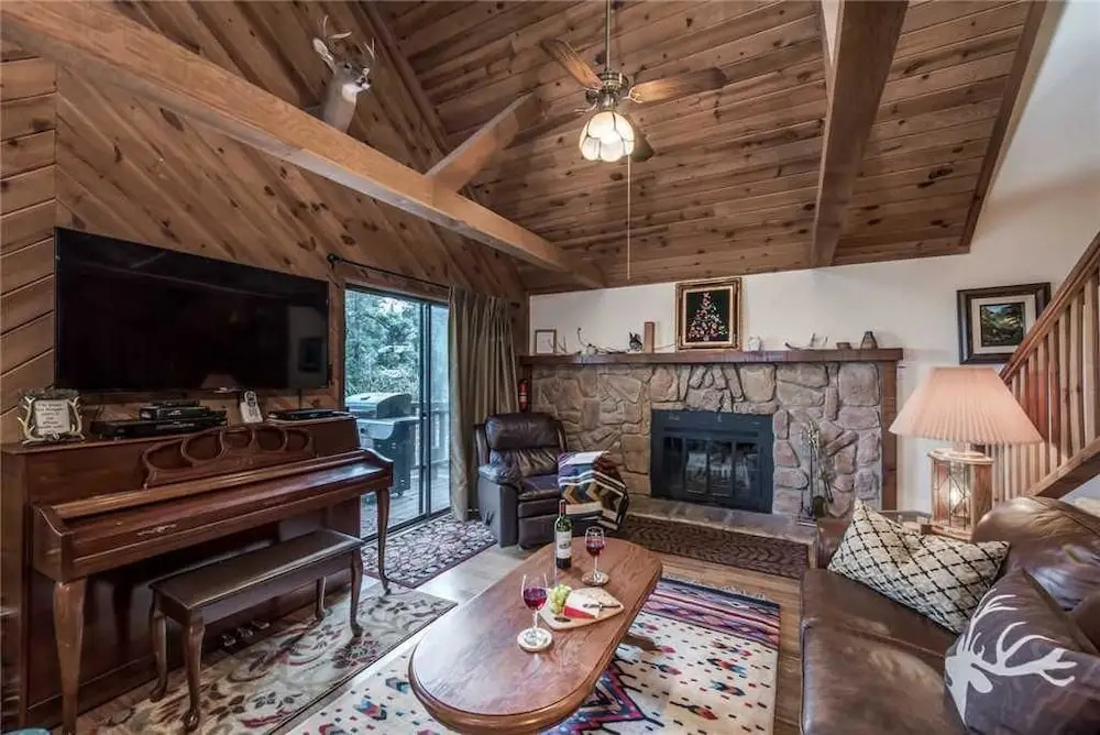 Antler Crossing - Two Bedroom Cabin
