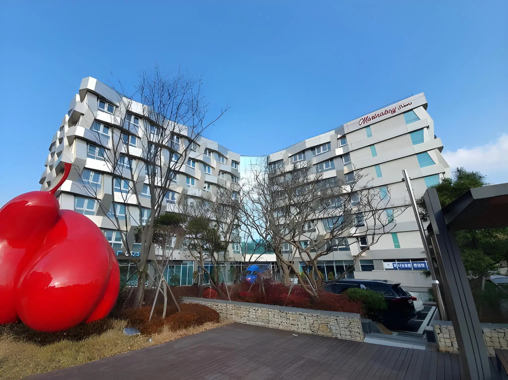 Chungchoho Best Hotel