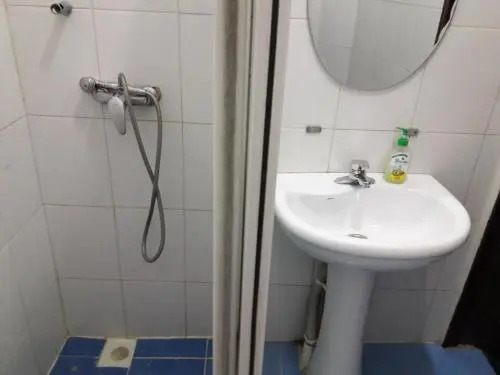 Ayanat Hotel