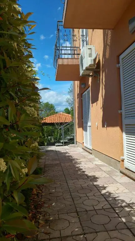 Apartments Eden