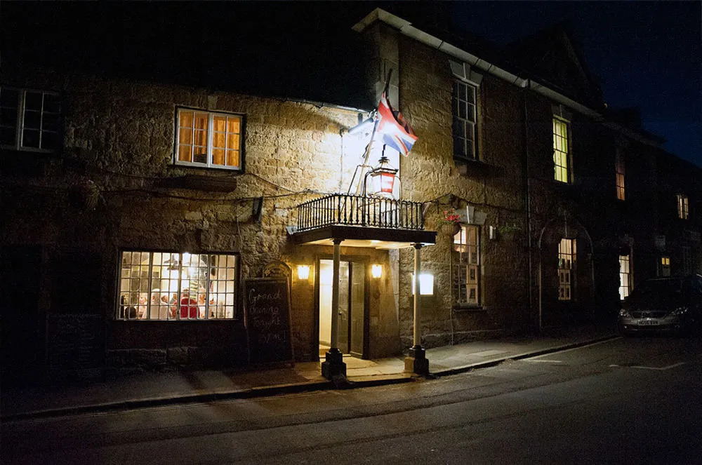 The Ilchester Arms