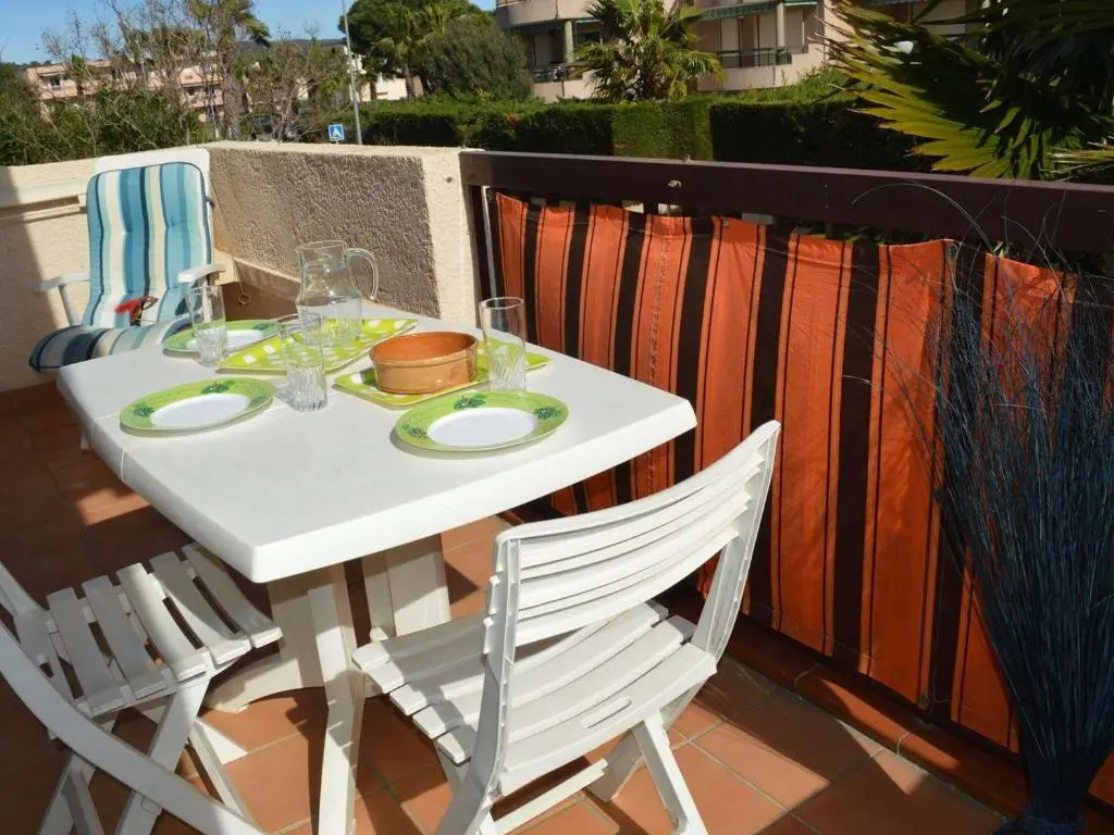 Appartement Cavalaire-sur-Mer, 1 pièce, 4 personnes - FR-1-226B-30