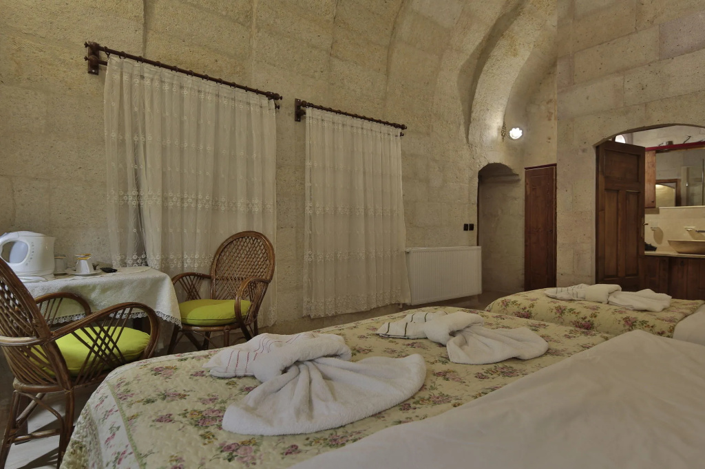 View Cave Hotel