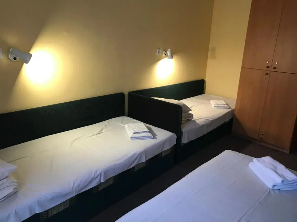 Hotel 18