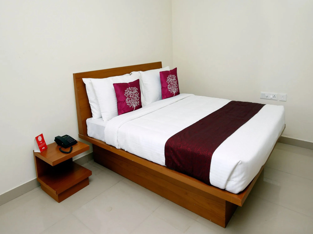 OYO Flagship 10051 Hotel Tyche Stays