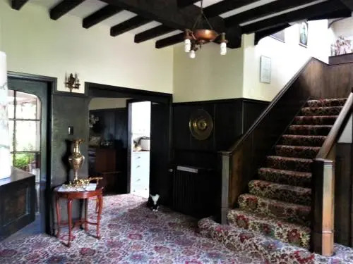 Barnett Lodge