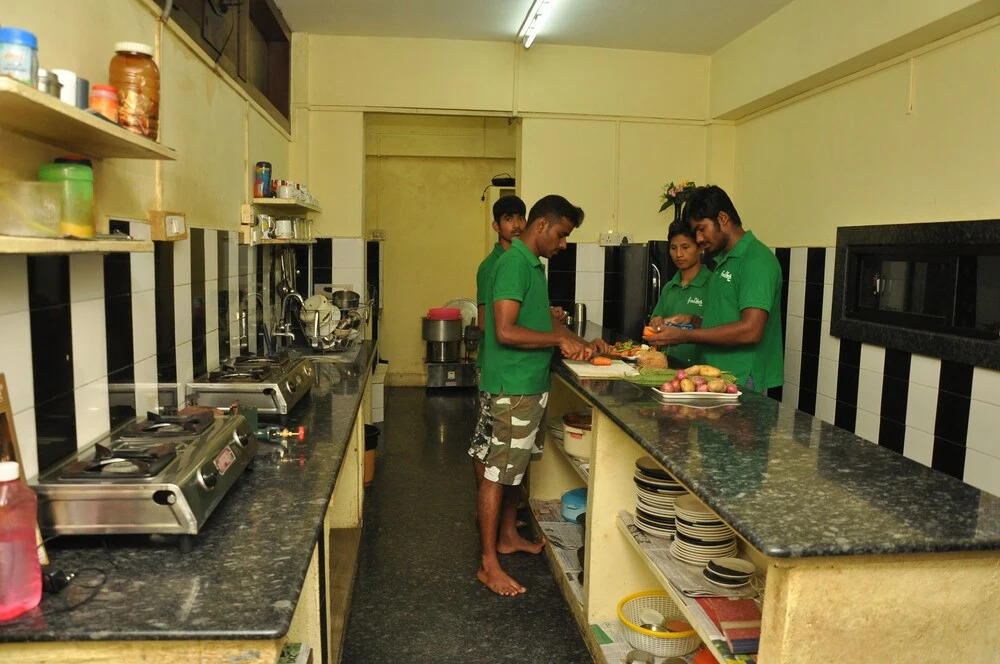 Green Apple Inn