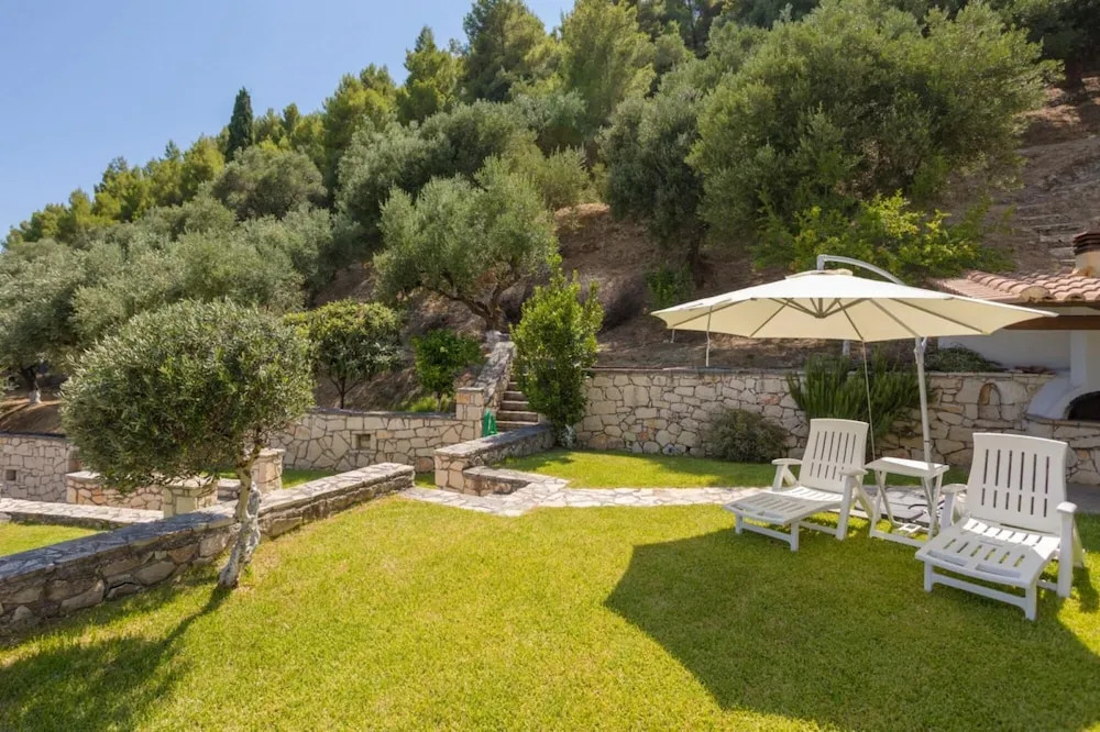 Paradise Home - On the Hill - Paradise Home - On the Hill