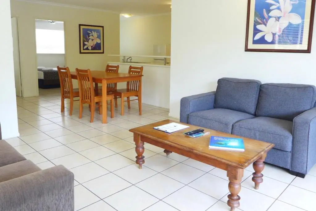 Cairns Queenslander Hotel & Apartments