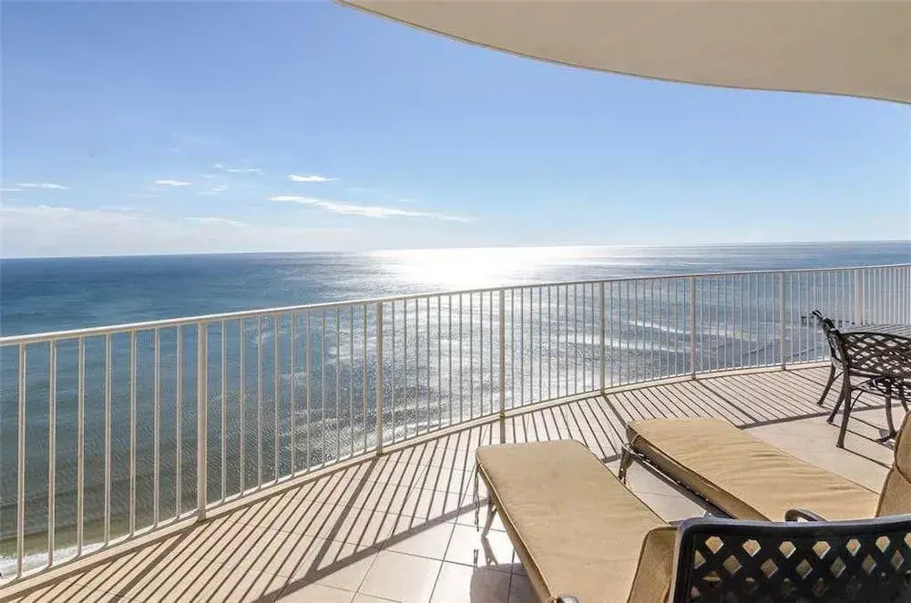 Turquoise Place 2405C - 3 Br condo by RedAwning