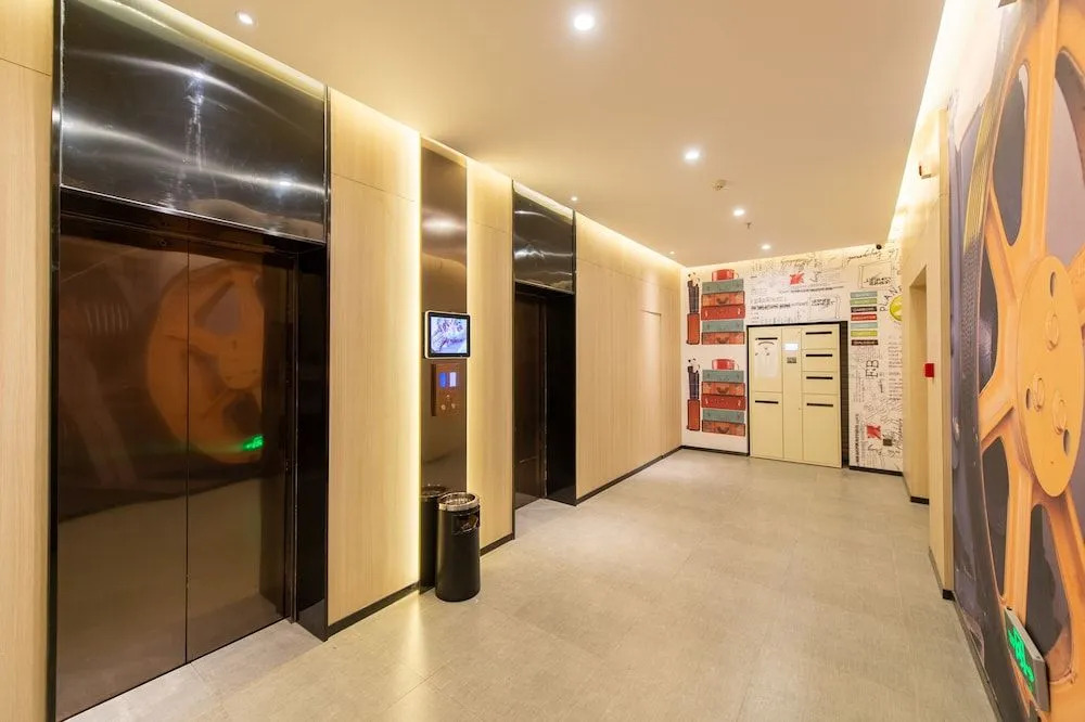 Ibis Dalian Airport Huabei Road