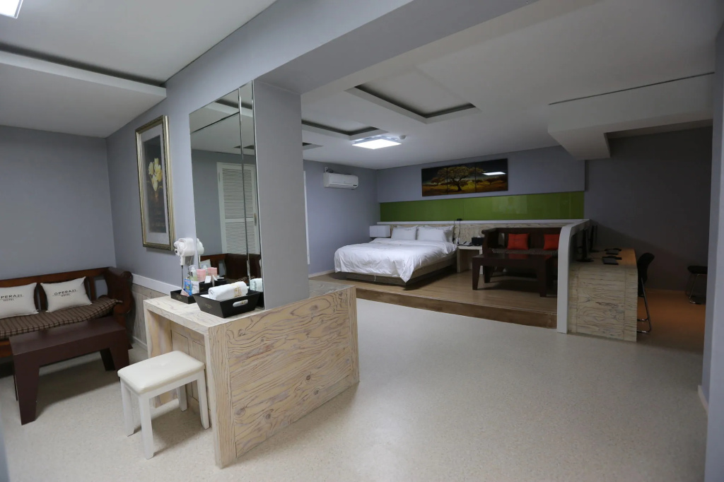 Opera 21 Hotel