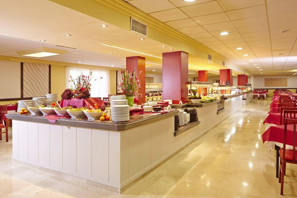 Курортный отель MLL Palma Bay Club