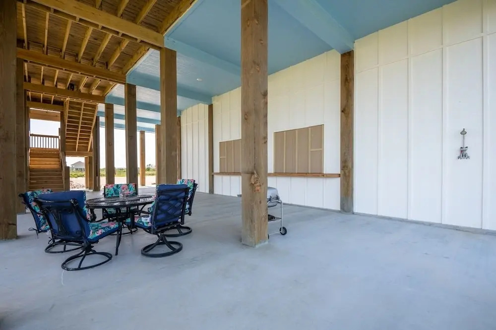 Kathleen's Retreat 5 Bedroom Home by RedAwning