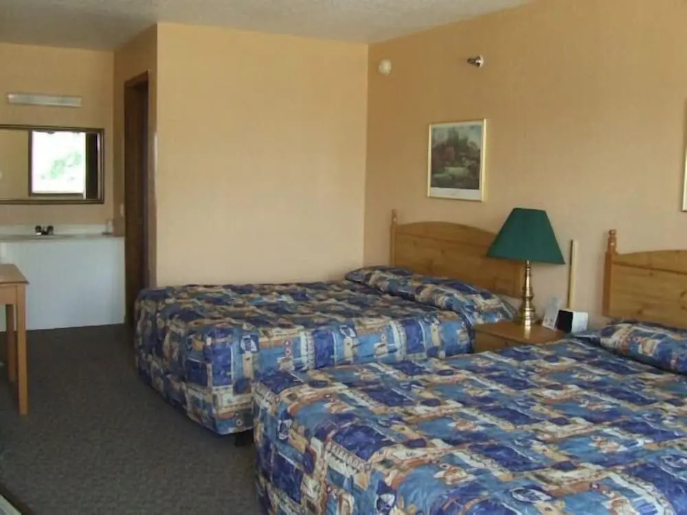 The Skyline Motel