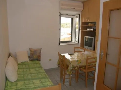 Apartments Primosten