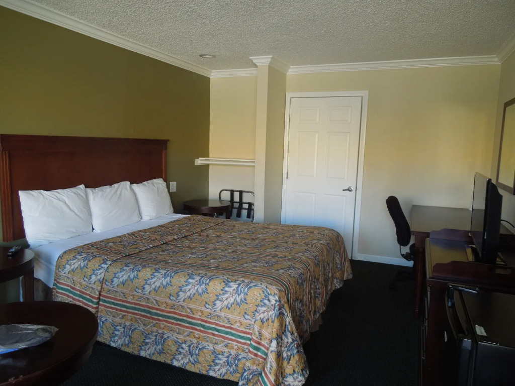 National Inn Garden Grove