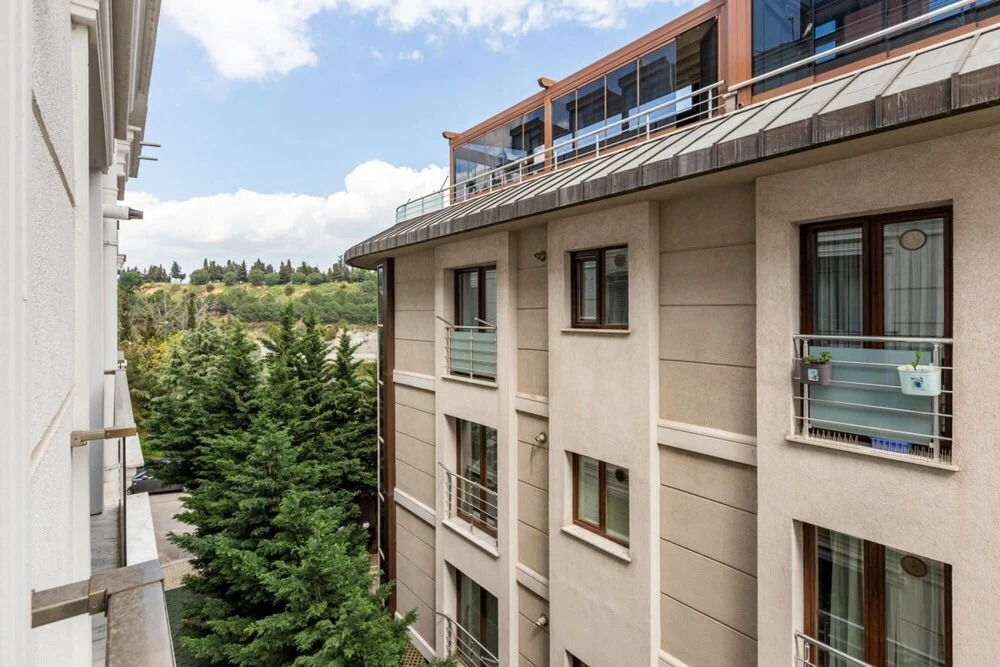 Modern Flat Near Public Transportation in Maltepe