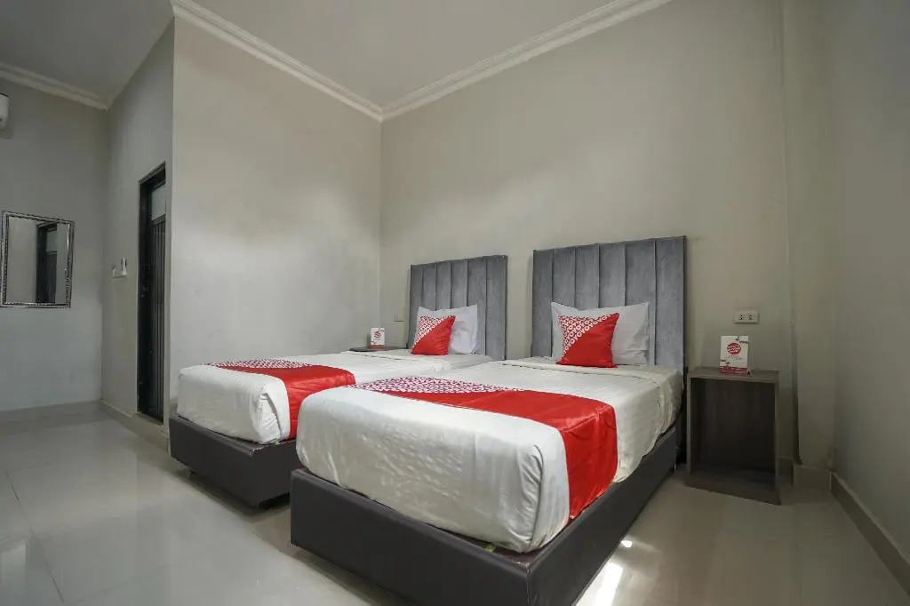 Indo Hotel